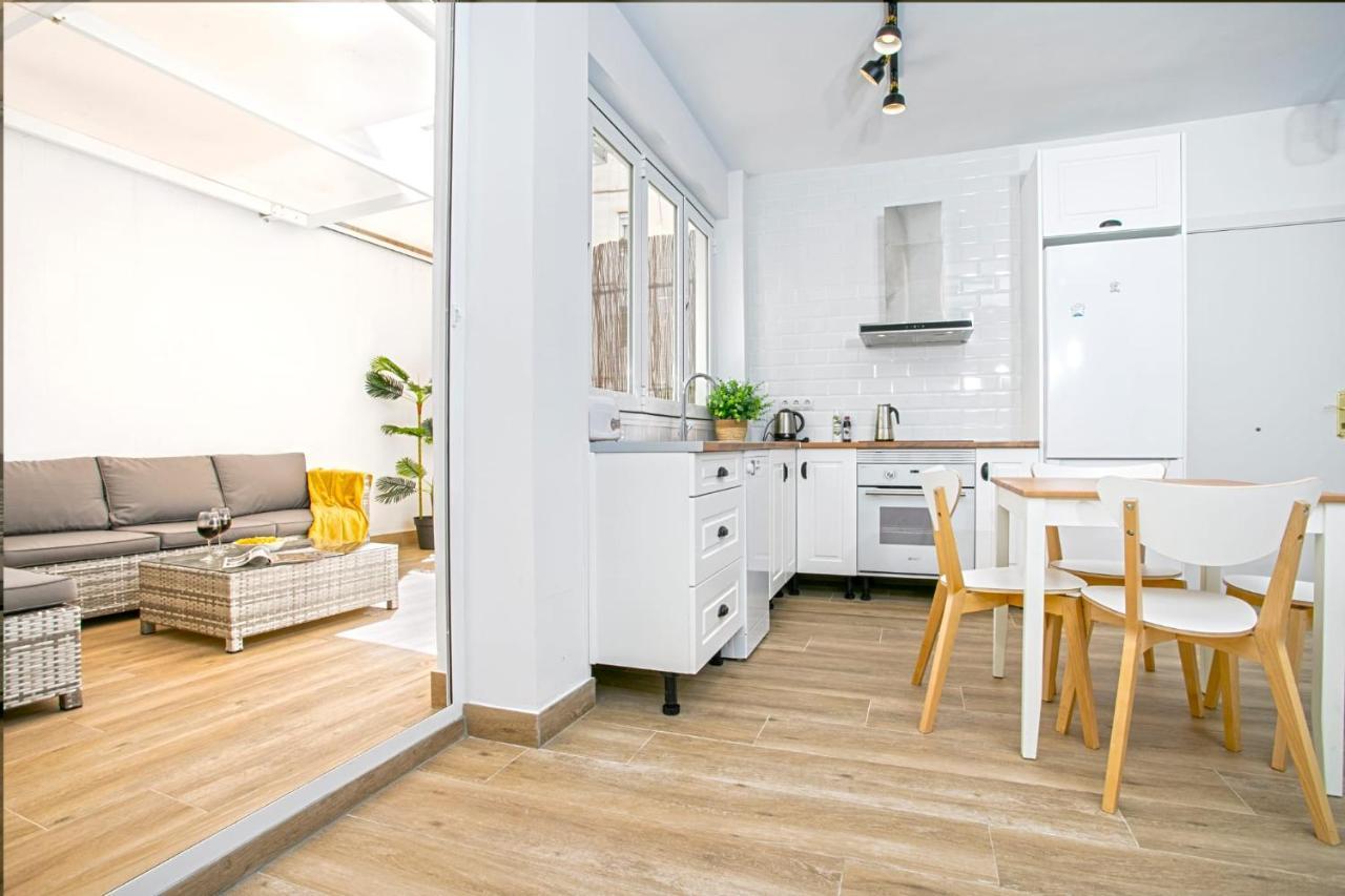 Precioso Apartamento Con Patio 马拉加 外观 照片