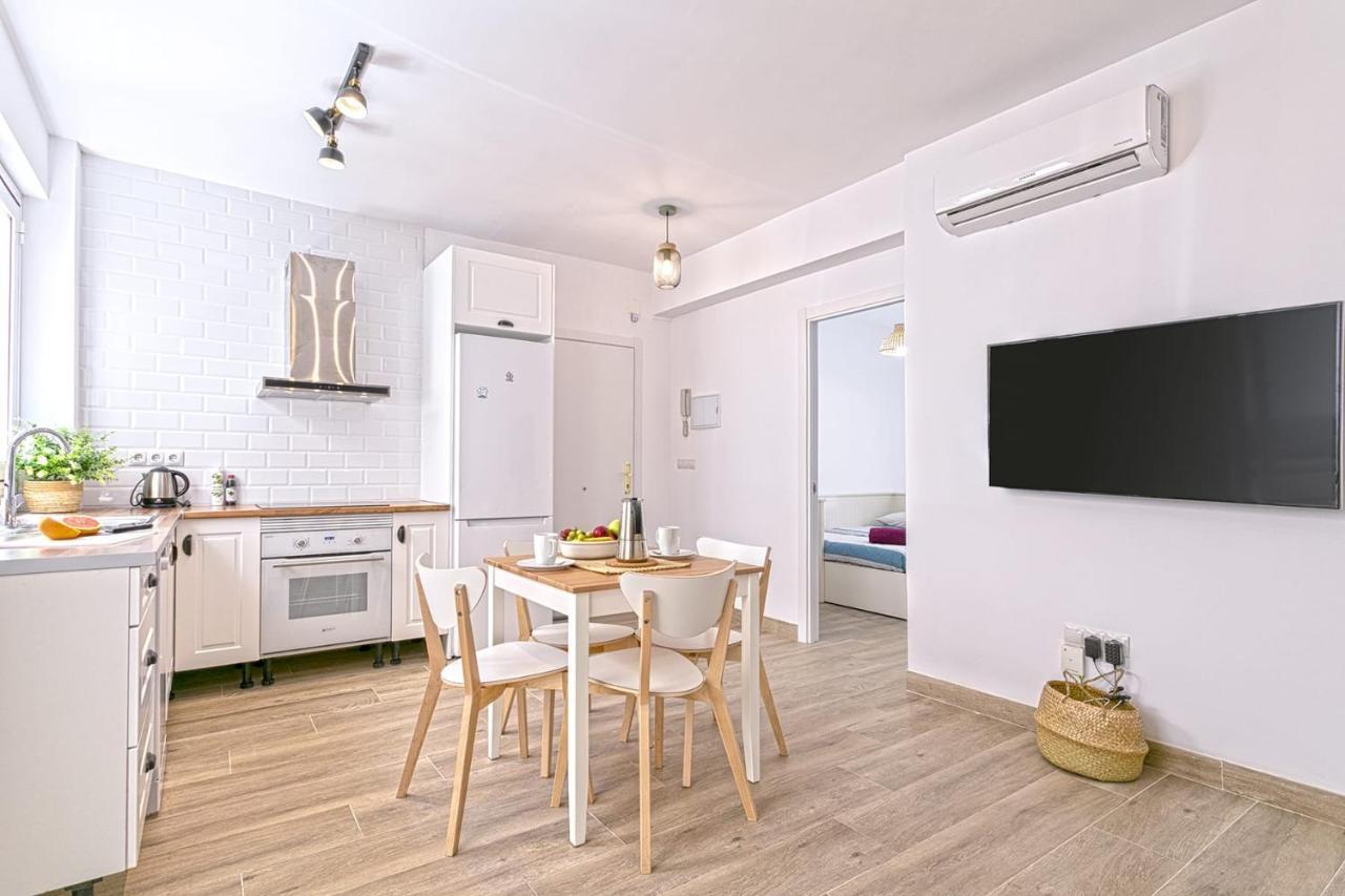 Precioso Apartamento Con Patio 马拉加 外观 照片
